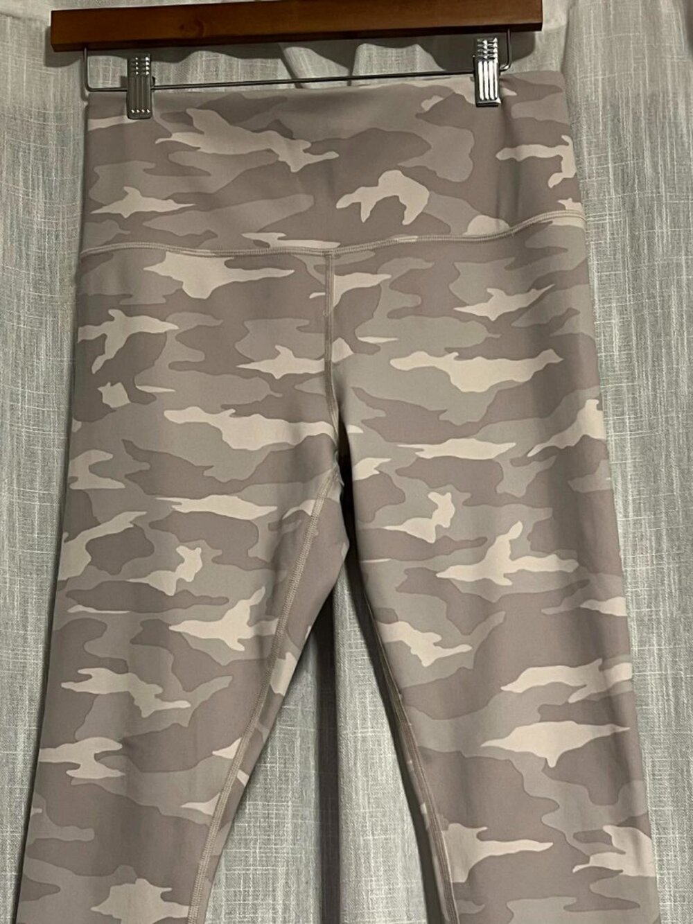 Athleta Elation Leggings Neutral Camo Print Size M